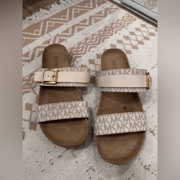 Michael Kors Mylah Logo and Leather sandals size 9M - Picture 5 of 6